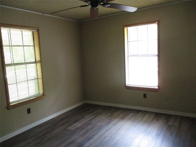 261 AIRPORT Road, Emory, TX 75440
