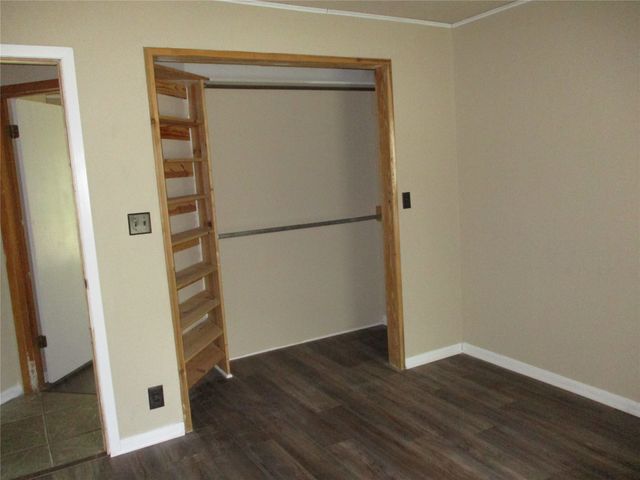 261 AIRPORT Road, Emory, TX 75440