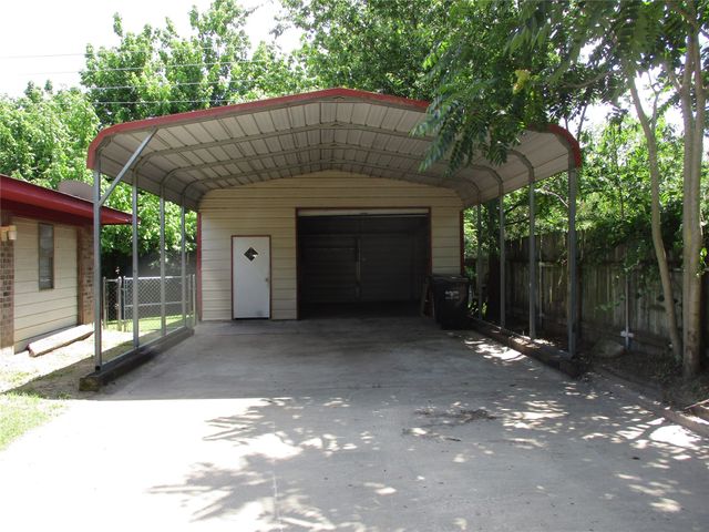 261 AIRPORT Road, Emory, TX 75440