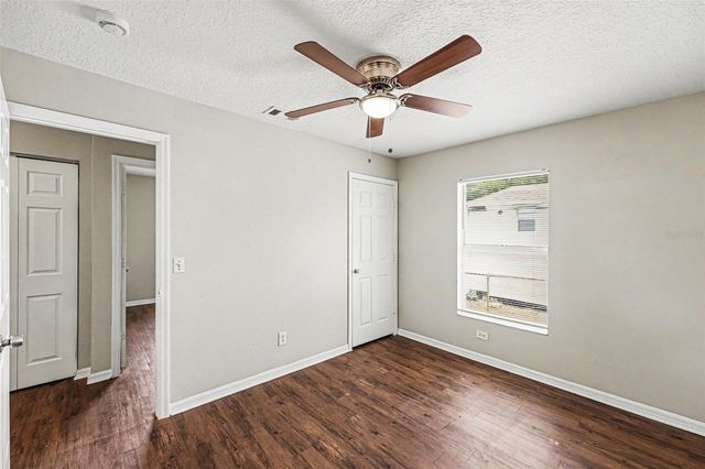 1602 E NORTH BAY STREET, Tampa, FL 33610