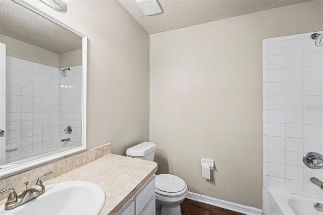 1602 E NORTH BAY STREET, Tampa, FL 33610
