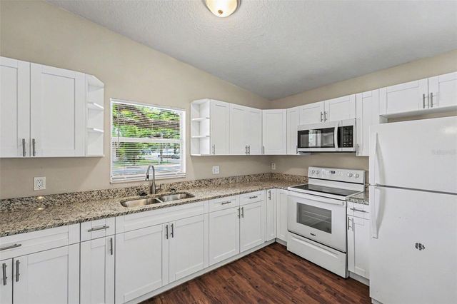 1602 E NORTH BAY STREET, Tampa, FL 33610