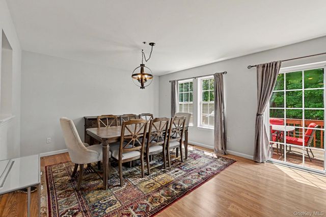 210 Sandpiper Court 210, Yorktown Heights, NY 10598
