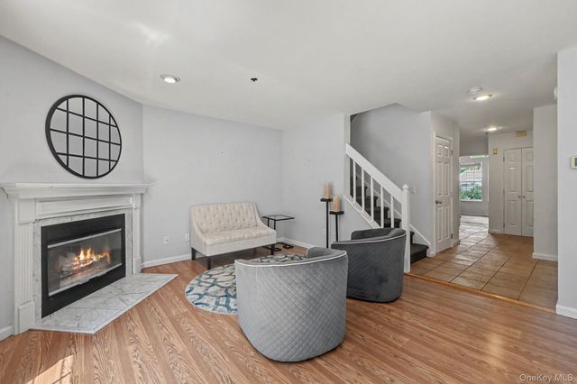 210 Sandpiper Court 210, Yorktown Heights, NY 10598