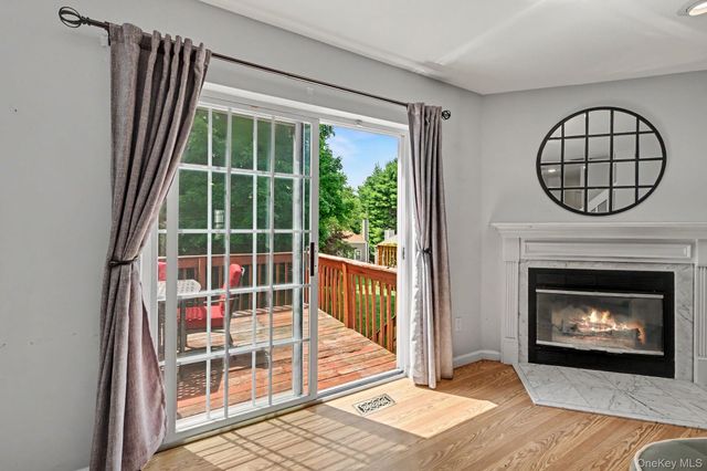 210 Sandpiper Court 210, Yorktown Heights, NY 10598