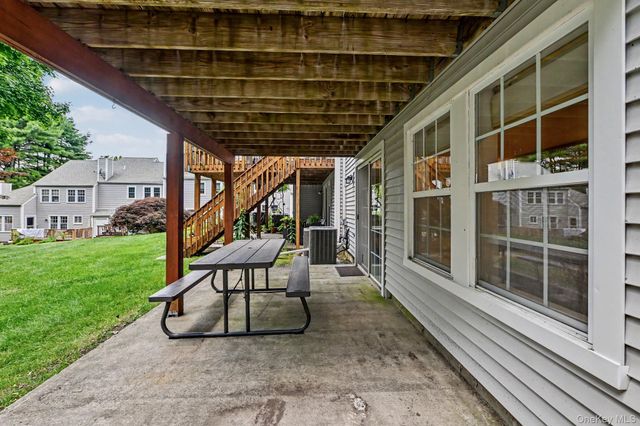 210 Sandpiper Court 210, Yorktown Heights, NY 10598