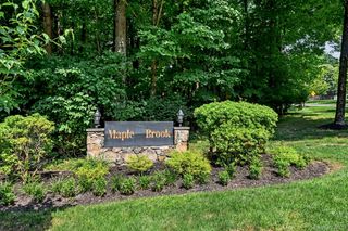 210 Sandpiper Court 210, Yorktown Heights, NY 10598