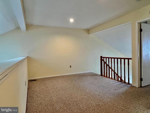 5 EMILY CT, Robbinsville, NJ 08691