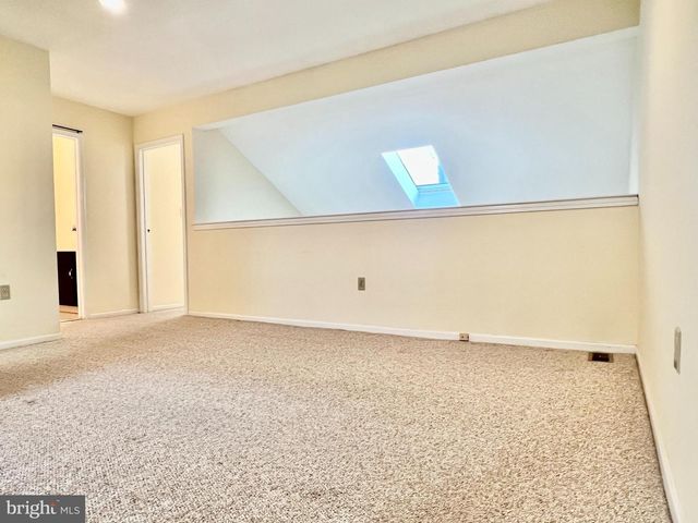 5 EMILY CT, Robbinsville, NJ 08691