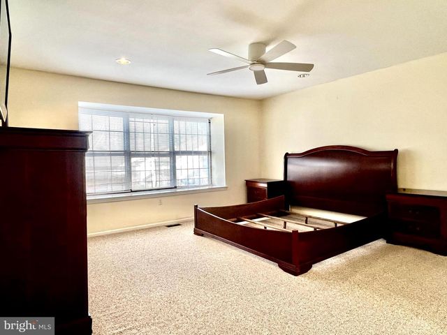 5 EMILY CT, Robbinsville, NJ 08691