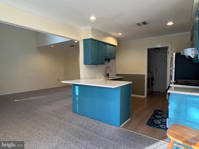 5 EMILY CT, Robbinsville, NJ 08691