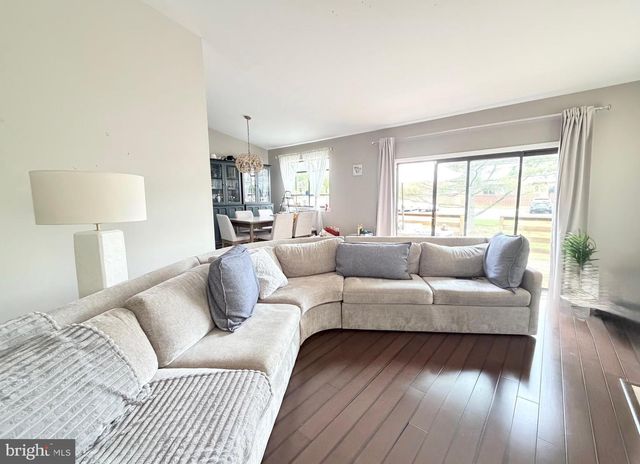 37 GALLO, Lawrence, NJ 08648