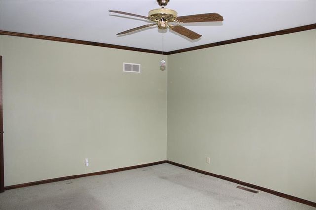 2307 S Homer Street, Pittsburg, KS 66762