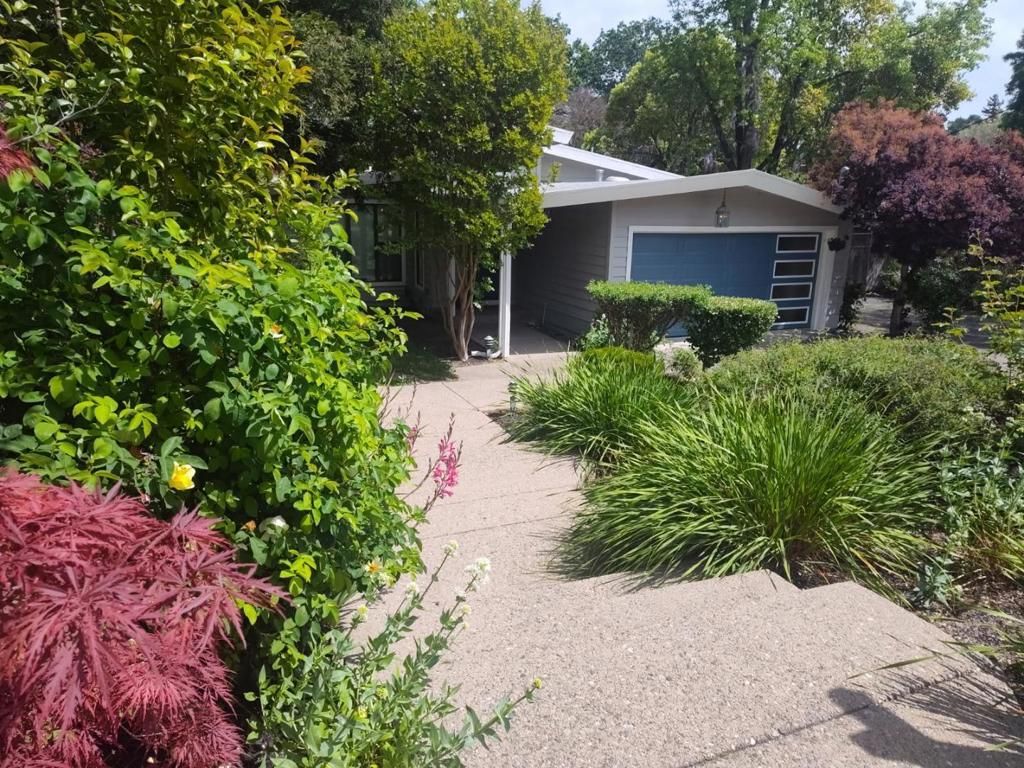136 Lorie Court, Walnut Creek, CA 94597
