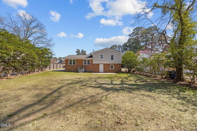 3521 Huntleigh Drive, Raleigh, NC 27604