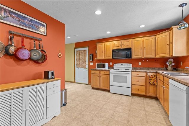 182 Forest Heights Road, Sheldon, VT 05483