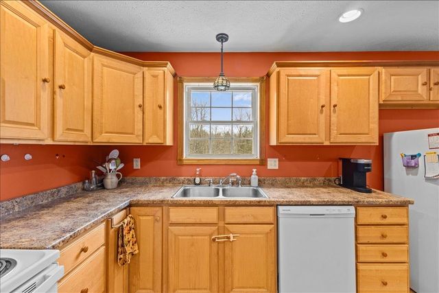 182 Forest Heights Road, Sheldon, VT 05483