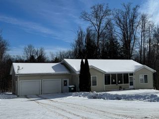 182 Forest Heights Road, Sheldon, VT 05483