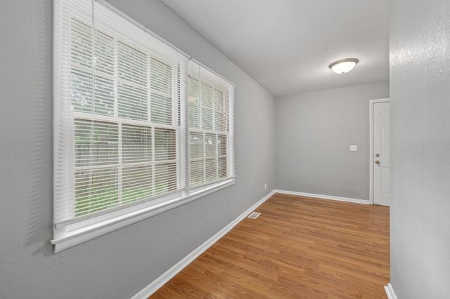 605 S Mission, Wichita, KS 67207