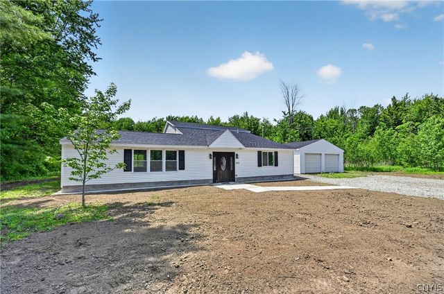 2433 County Route 6, Volney, NY 13069