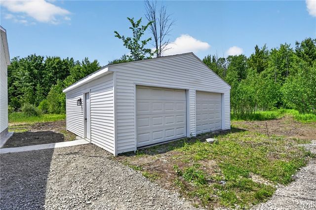 2433 County Route 6, Volney, NY 13069