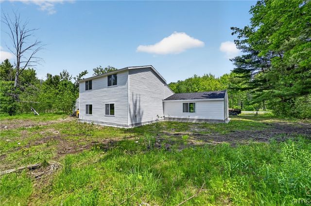 2433 County Route 6, Volney, NY 13069