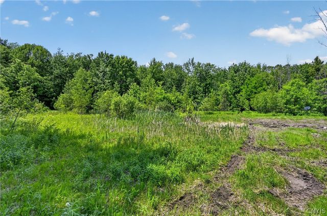 2433 County Route 6, Volney, NY 13069