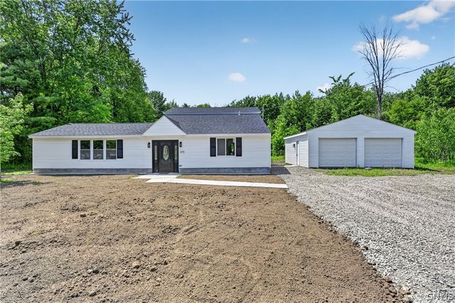 2433 County Route 6, Volney, NY 13069