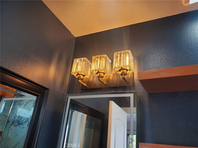 14435 Valerio 15, Van Nuys, CA 91405