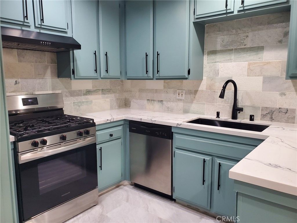 14435 Valerio 15, Van Nuys, CA 91405 — photo 5