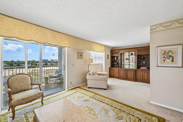 5500 NW 2nd Avenue 614, Boca Raton, FL 33487