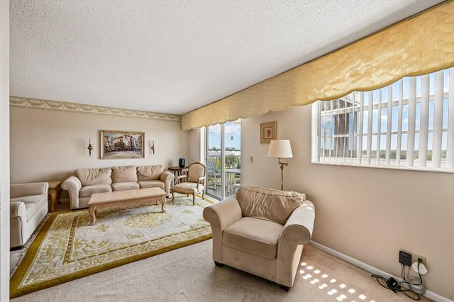 5500 NW 2nd Avenue 614, Boca Raton, FL 33487