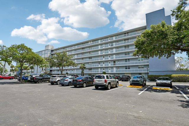 5500 NW 2nd Avenue 614, Boca Raton, FL 33487