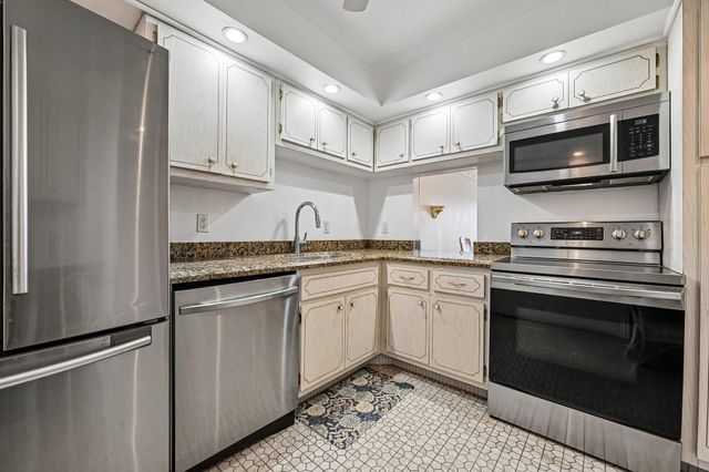 5500 NW 2nd Avenue 614, Boca Raton, FL 33487