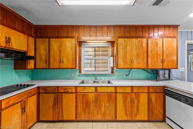 120 Martindale Road, Winston-salem, NC 27107