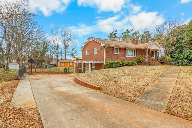 120 Martindale Road, Winston-salem, NC 27107