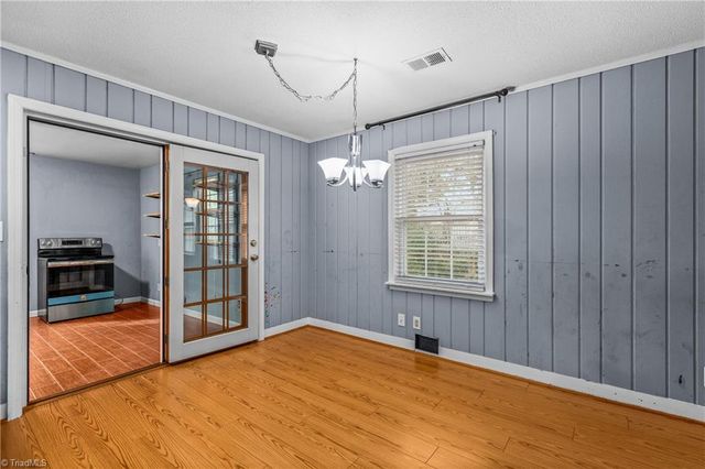 120 Martindale Road, Winston-salem, NC 27107