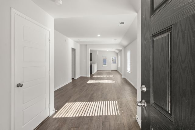 1505 Romans Road, Ennis, TX 75119