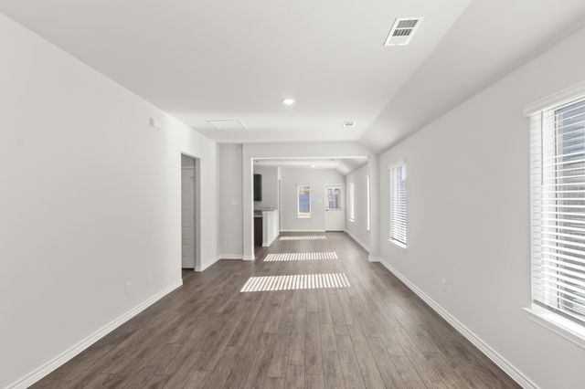 1505 Romans Road, Ennis, TX 75119