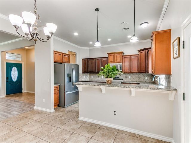 2195 S Dobbs Road, Harrah, OK 73045
