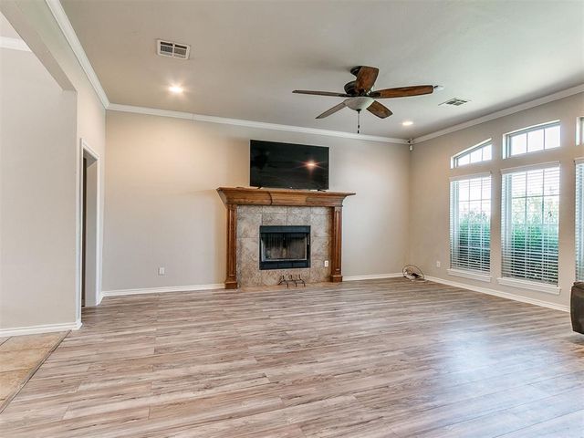 2195 S Dobbs Road, Harrah, OK 73045