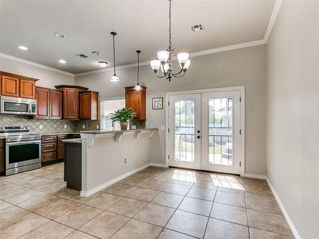 2195 S Dobbs Road, Harrah, OK 73045