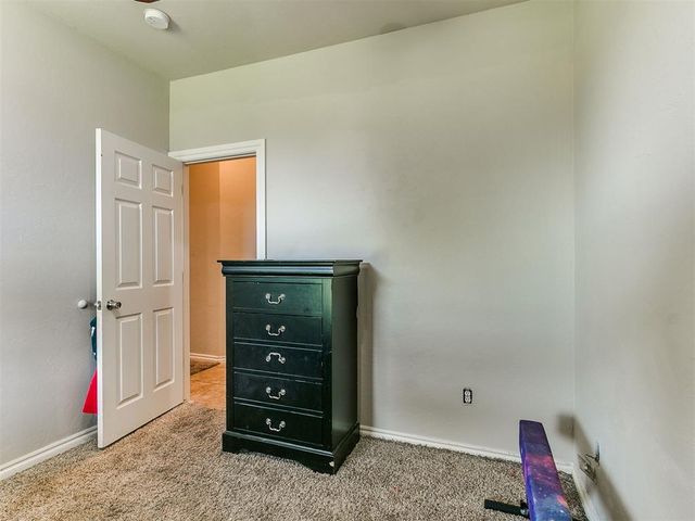 2195 S Dobbs Road, Harrah, OK 73045