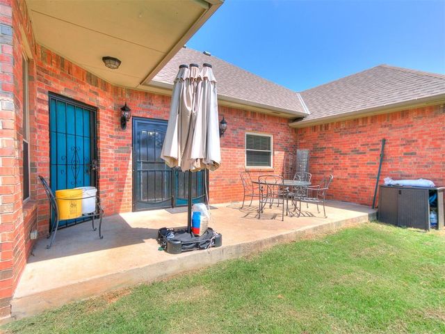 2195 S Dobbs Road, Harrah, OK 73045