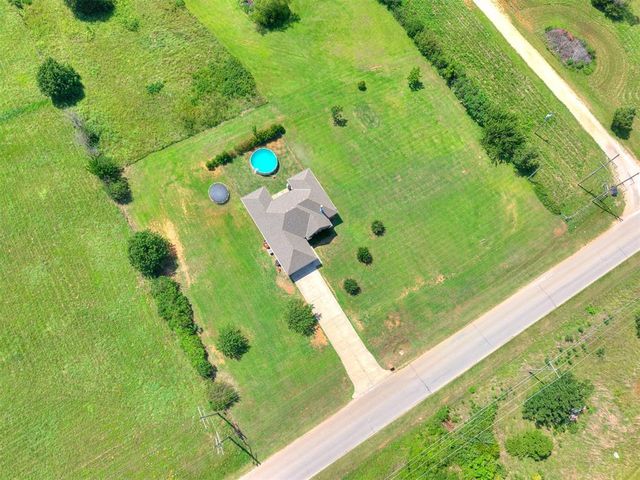 2195 S Dobbs Road, Harrah, OK 73045