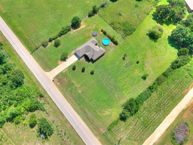 2195 S Dobbs Road, Harrah, OK 73045