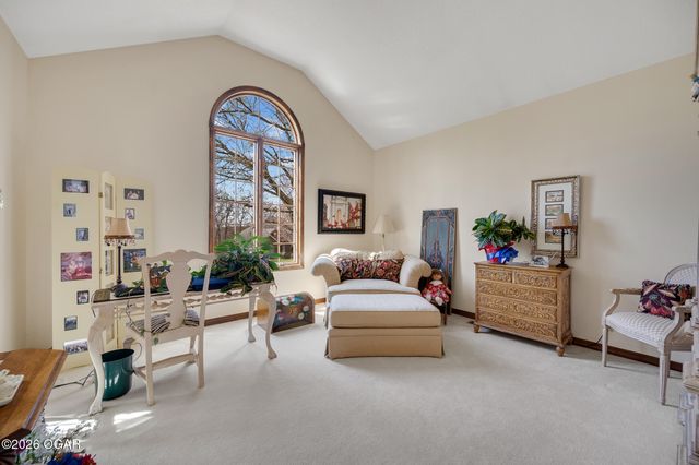 1021 Oakmont Drive, Joplin, MO 64804