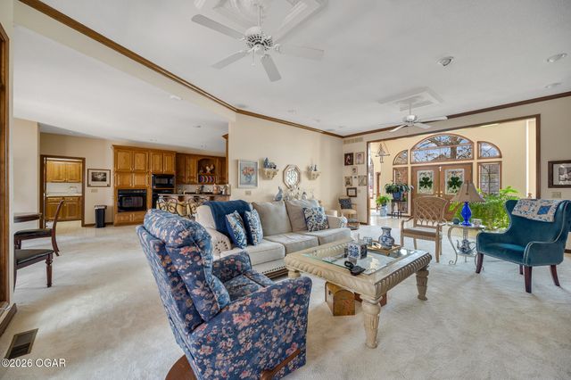 1021 Oakmont Drive, Joplin, MO 64804