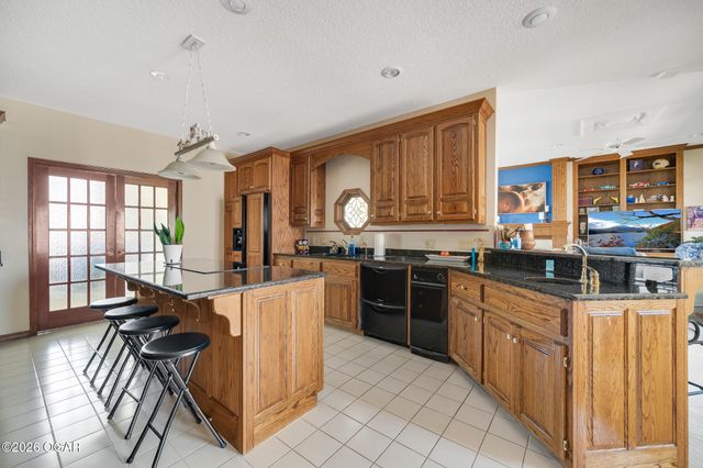 1021 Oakmont Drive, Joplin, MO 64804