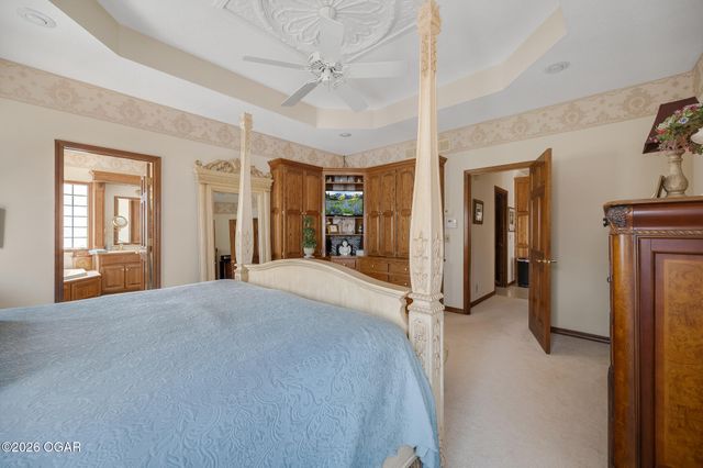 1021 Oakmont Drive, Joplin, MO 64804